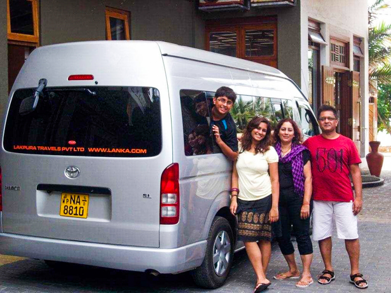 Privater Transfer von Bentota City nach Kandy City