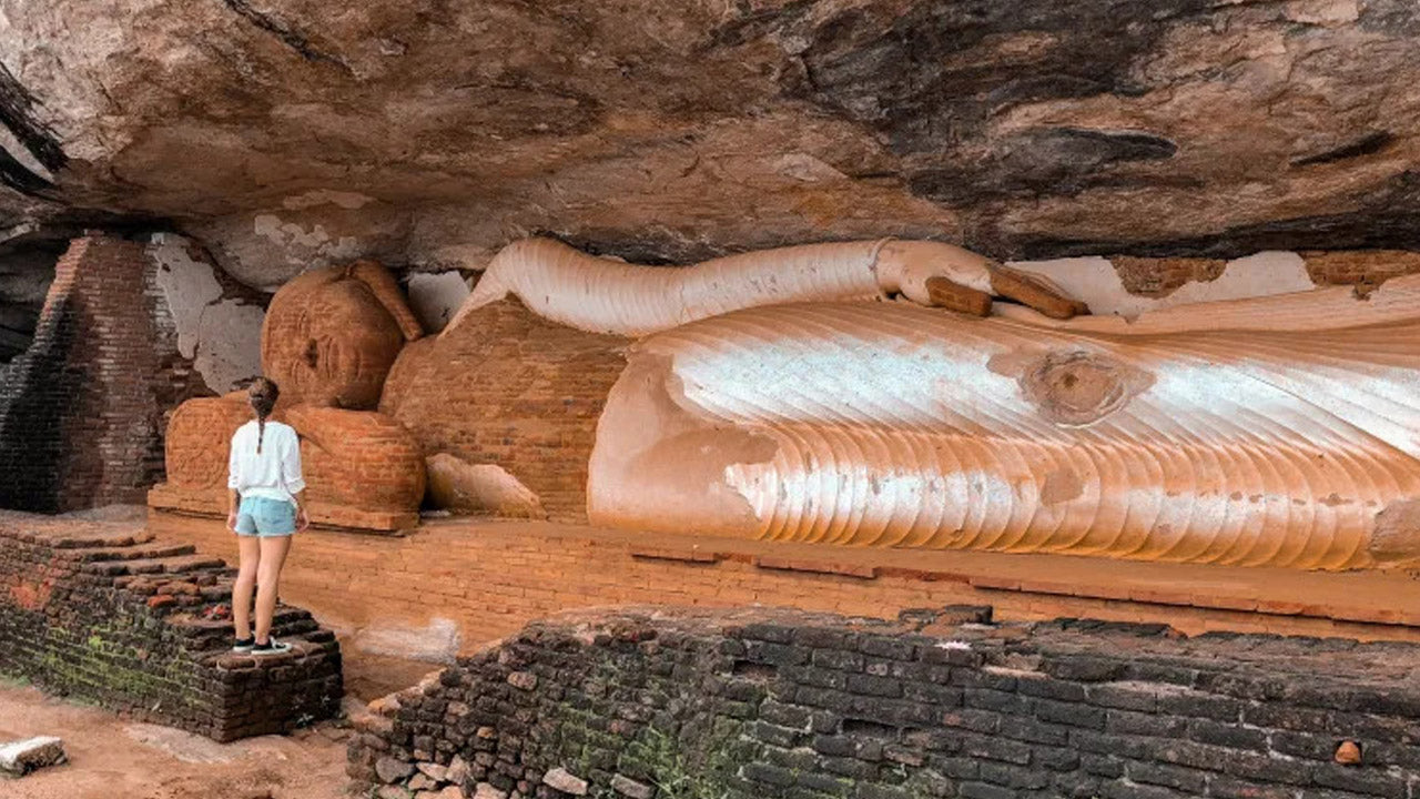 Eintrittskarten für den Pidurangala Rock Temple