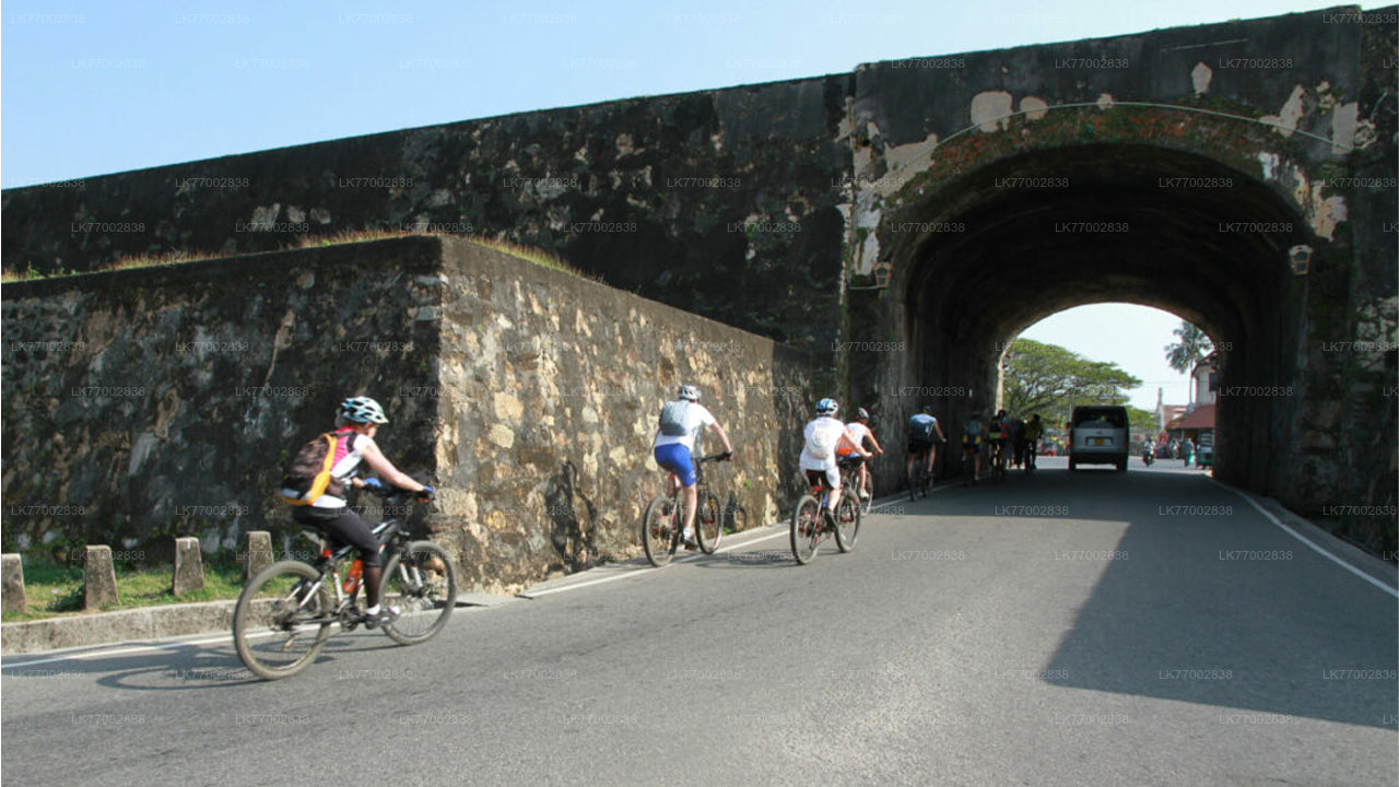 Niederländisches Fort und Stadt mit dem Fahrrad von Galle aus