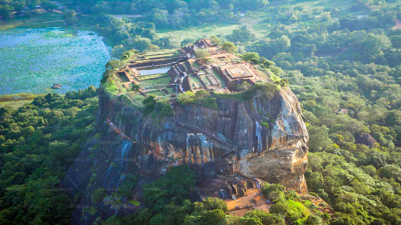 Discover Sigiriya by Helicopter from Bentota