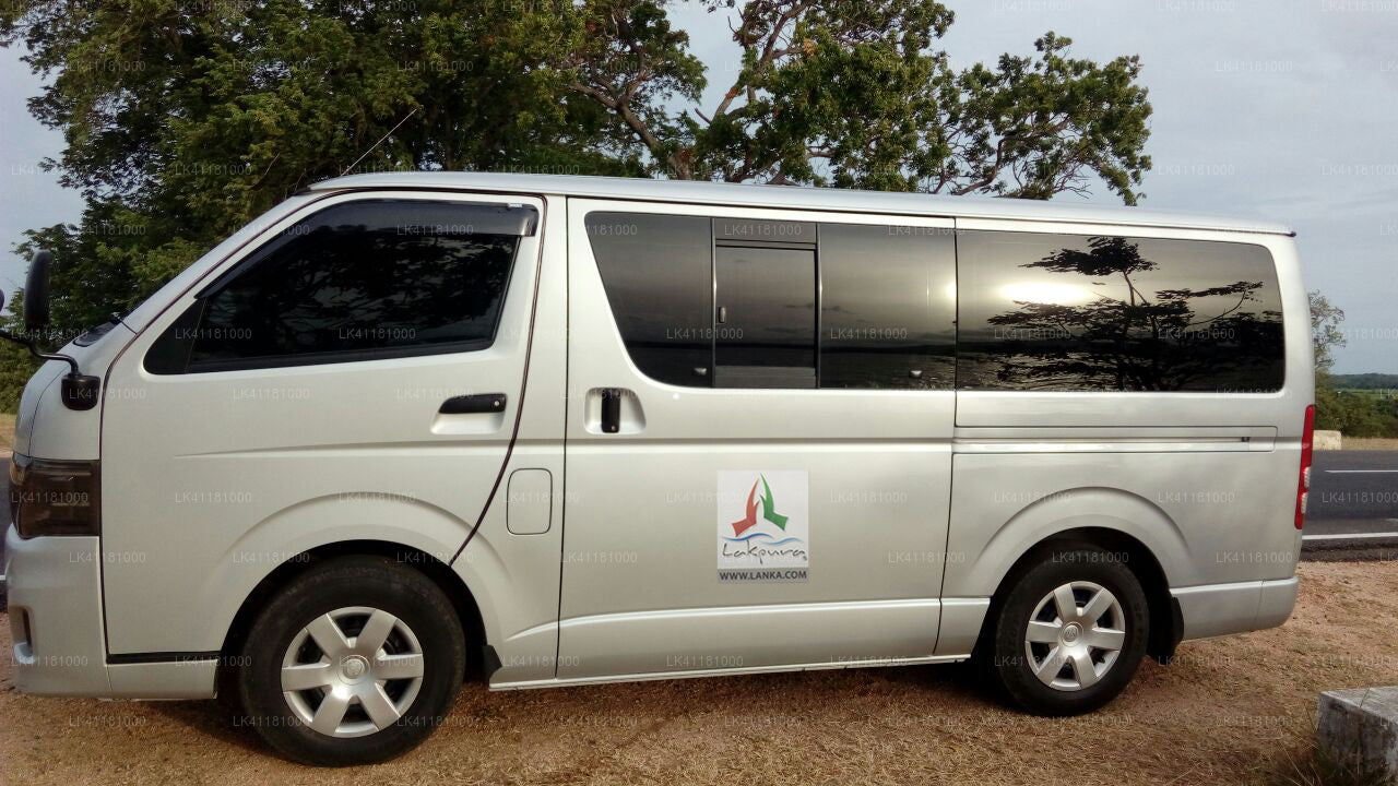 Privater Transfer von Dambulla City zum Flughafen Colombo (CMB).