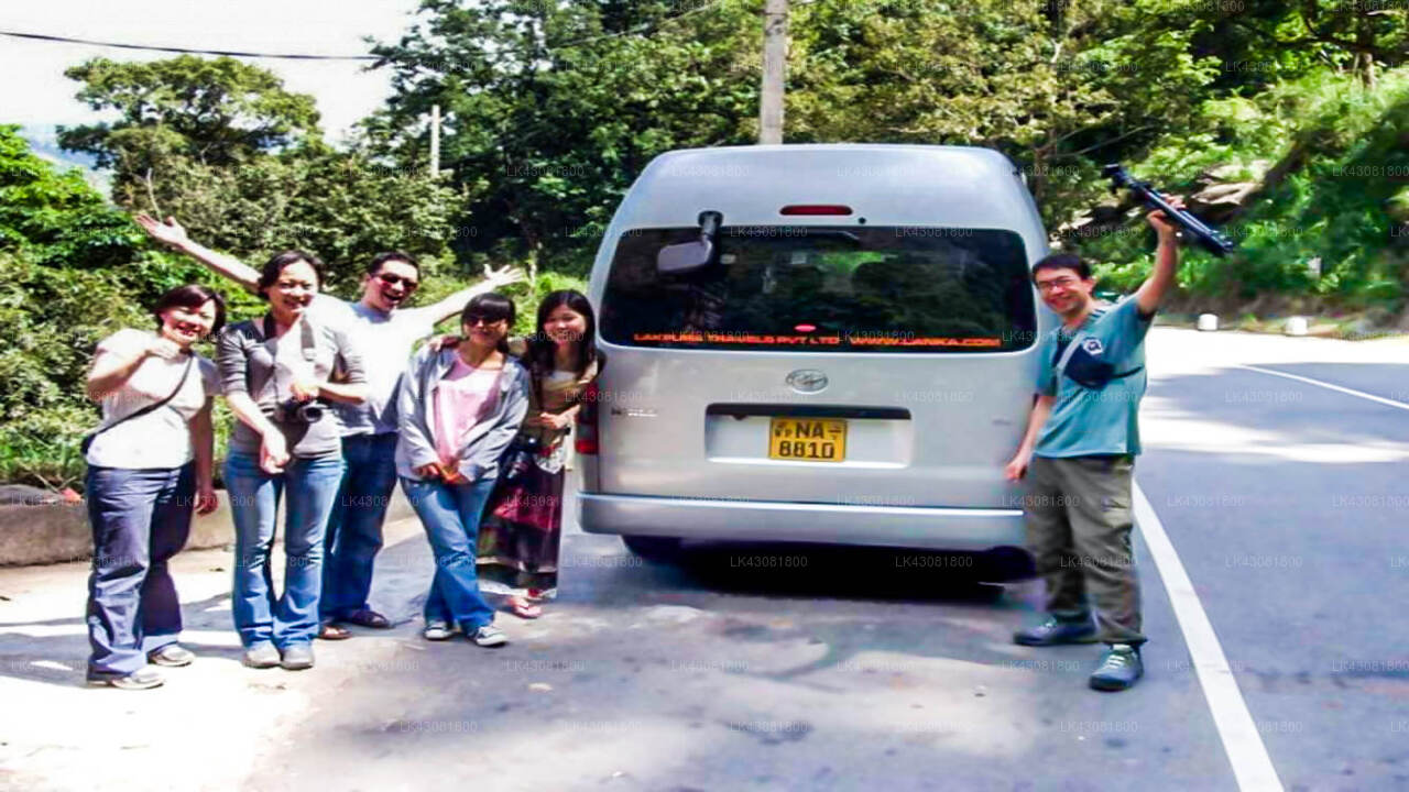 Transfer zwischen dem Flughafen Colombo (CMB) und dem Capitol Bungalow, Kirinda