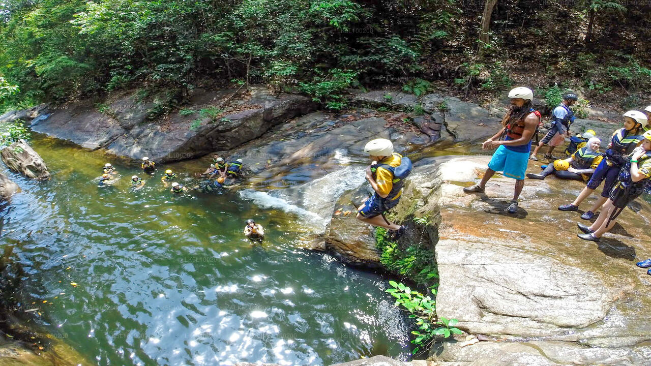 Standard-Canyoning von Kitulgala