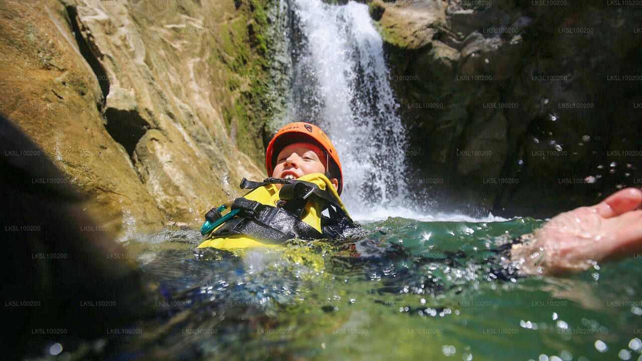 Standard-Canyoning von Kitulgala