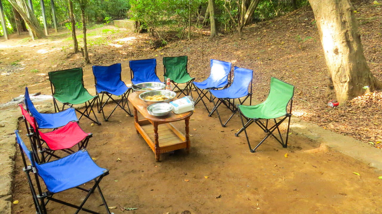 Camping im Wasgamuwa-Nationalpark