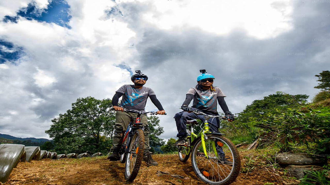 Mit dem Fahrrad von Haputale zum Lipton Seat