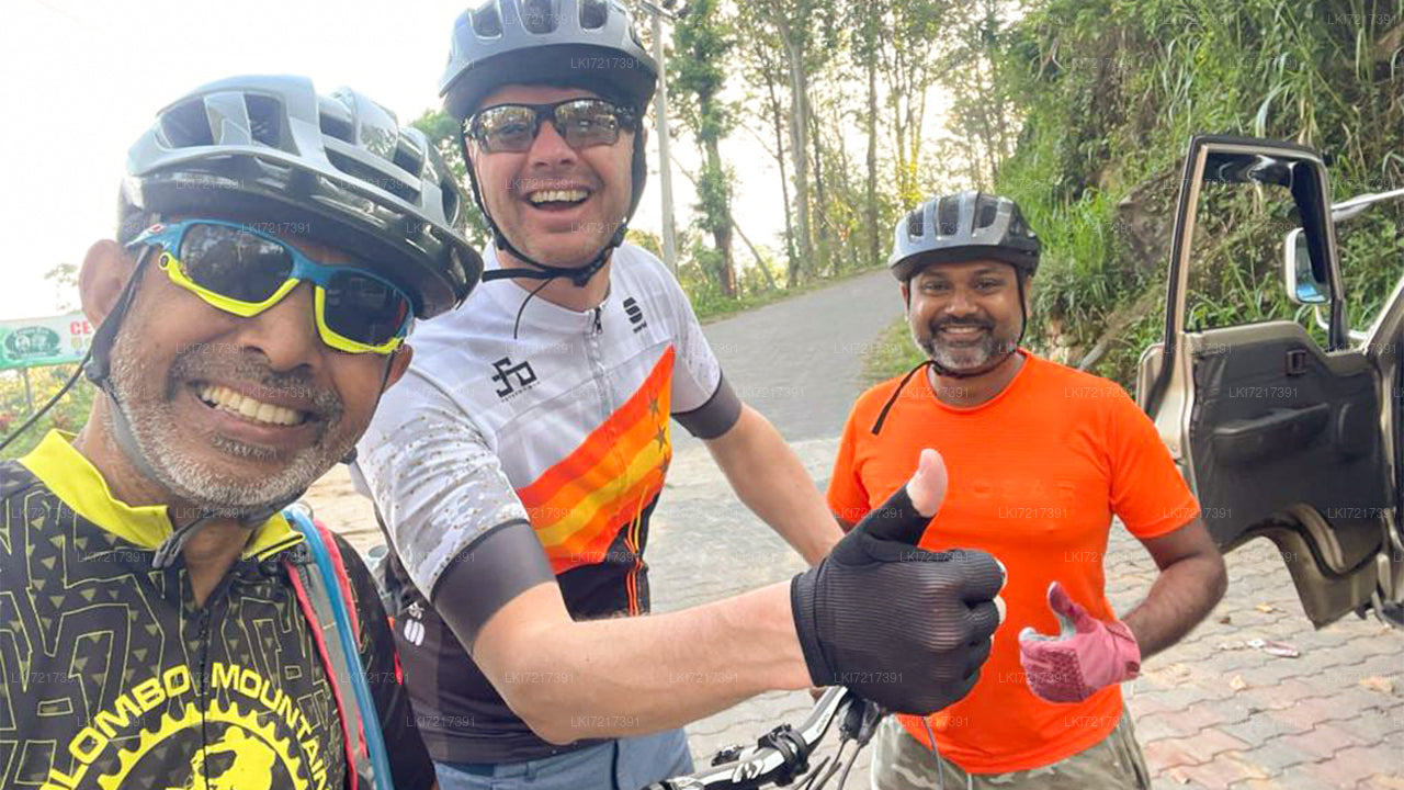 Nuwara Eliya Highlands Radtour ab Kandy